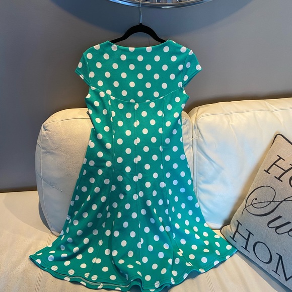 NEW NWT - green white polka dots lined maxi dress - size M - Picture 3 of 5